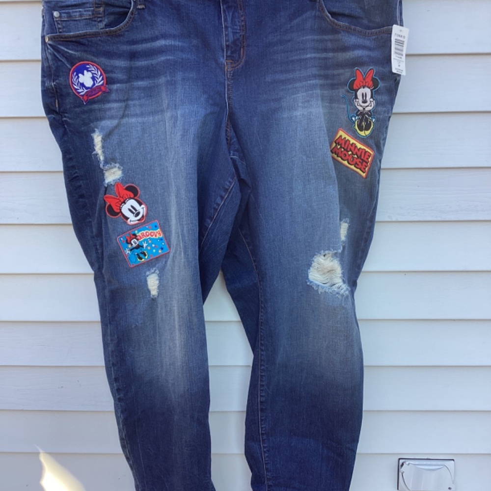 NWT Torrid Mickey Mouse Disney Patch Jeans Womens Plus 28 NEW Size 28 - measurem - Picture 2 of 10
